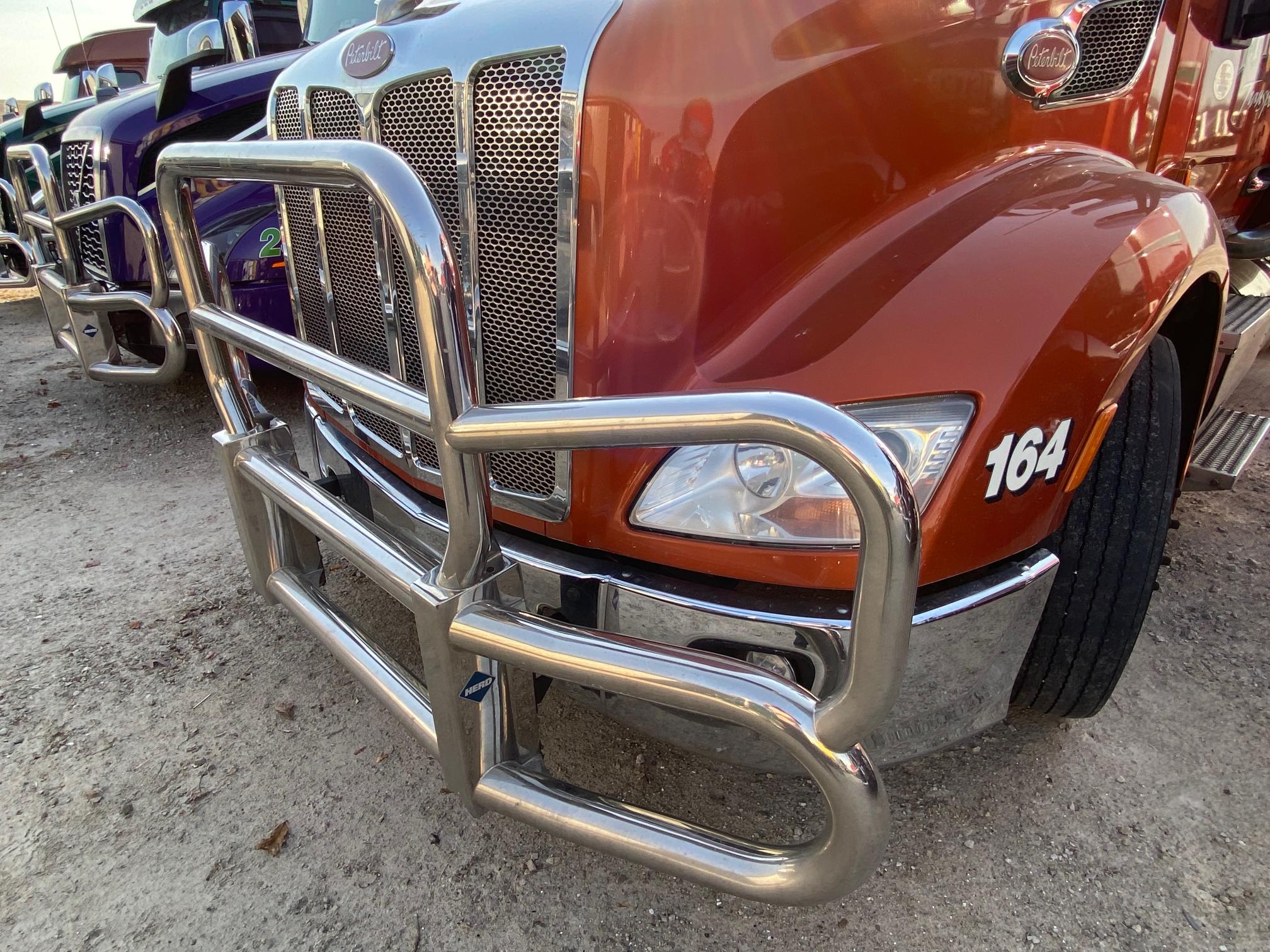 2020 PETERBILT 579 - Image 3